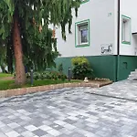 Апартаменты Ermis *