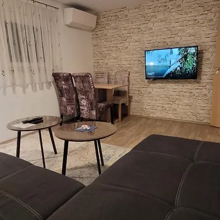 Ermis Apartment Metzingen (Tubingen)
